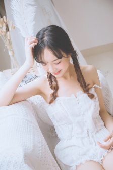 菊内留香金银花